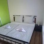 Fox 12 * Nová Lesná